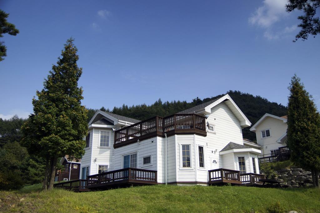 Resort Feliz Pyeongchang Buitenkant foto